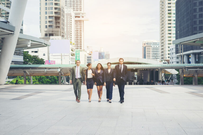 Free Zone vs Mainland Business Setup in UAE: Which One Makes Sense?